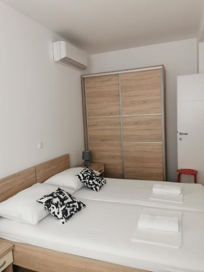 Apartmani Kronjac มิลนา ภายนอก รูปภาพ