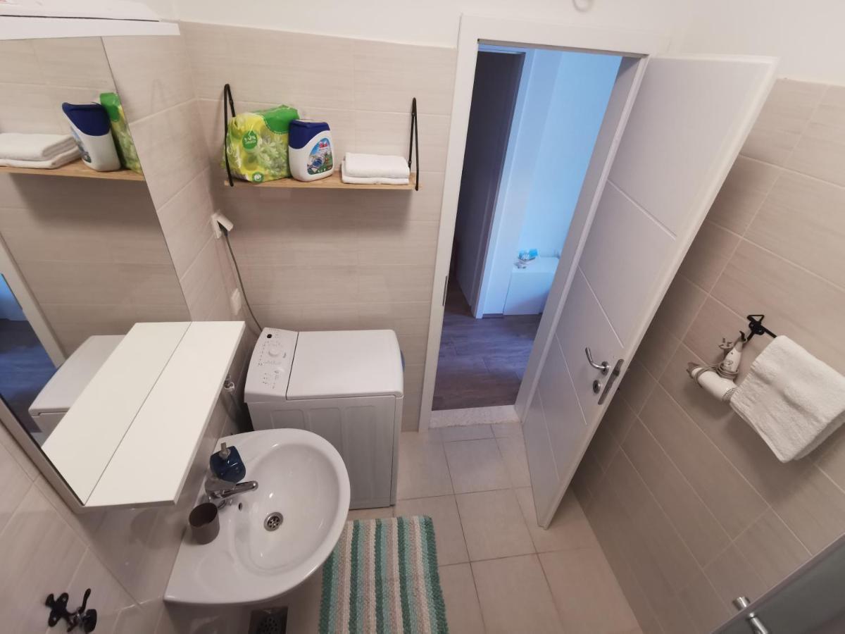 Apartmani Kronjac มิลนา ภายนอก รูปภาพ