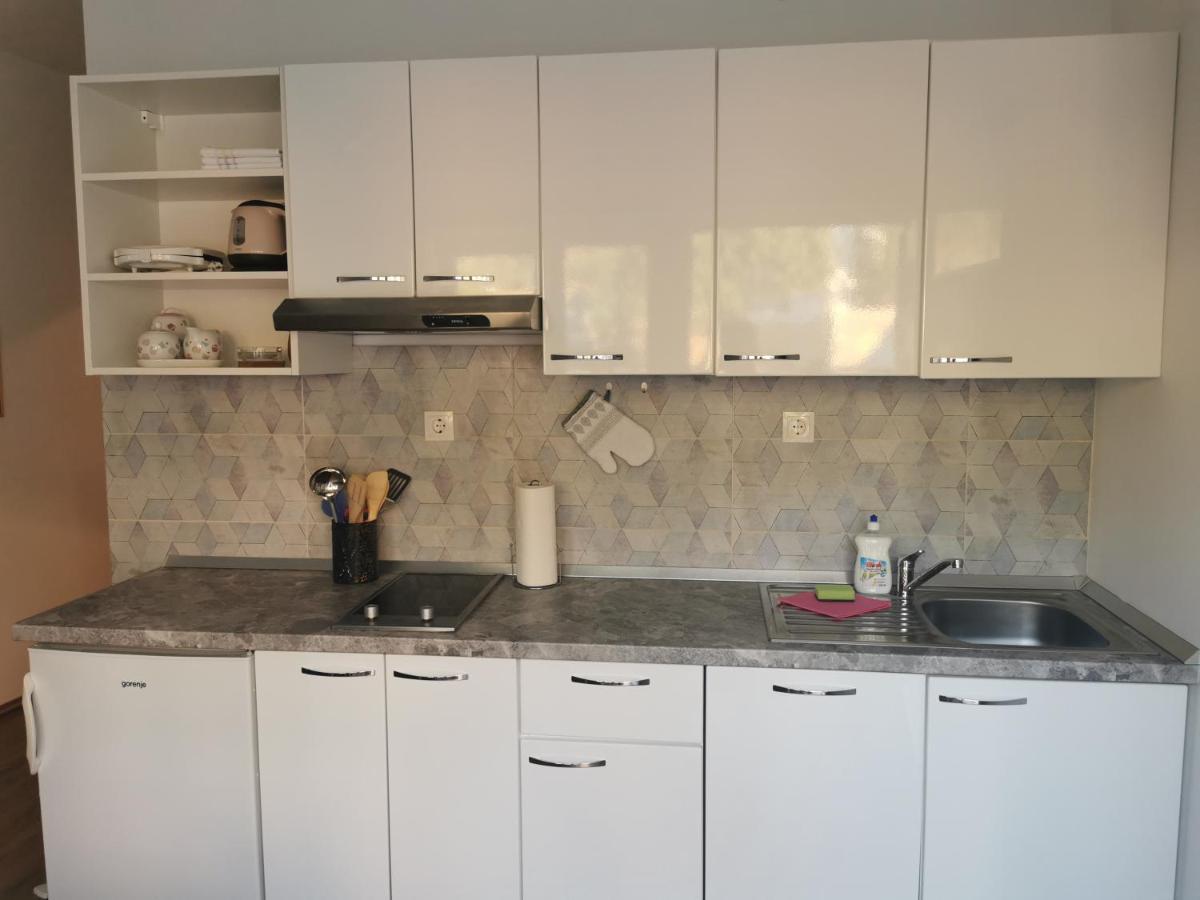 Apartmani Kronjac มิลนา ภายนอก รูปภาพ