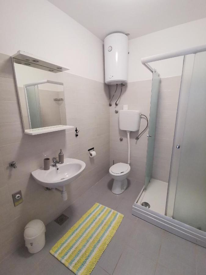 Apartmani Kronjac มิลนา ภายนอก รูปภาพ