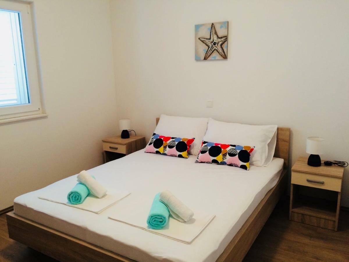 Apartmani Kronjac มิลนา ภายนอก รูปภาพ