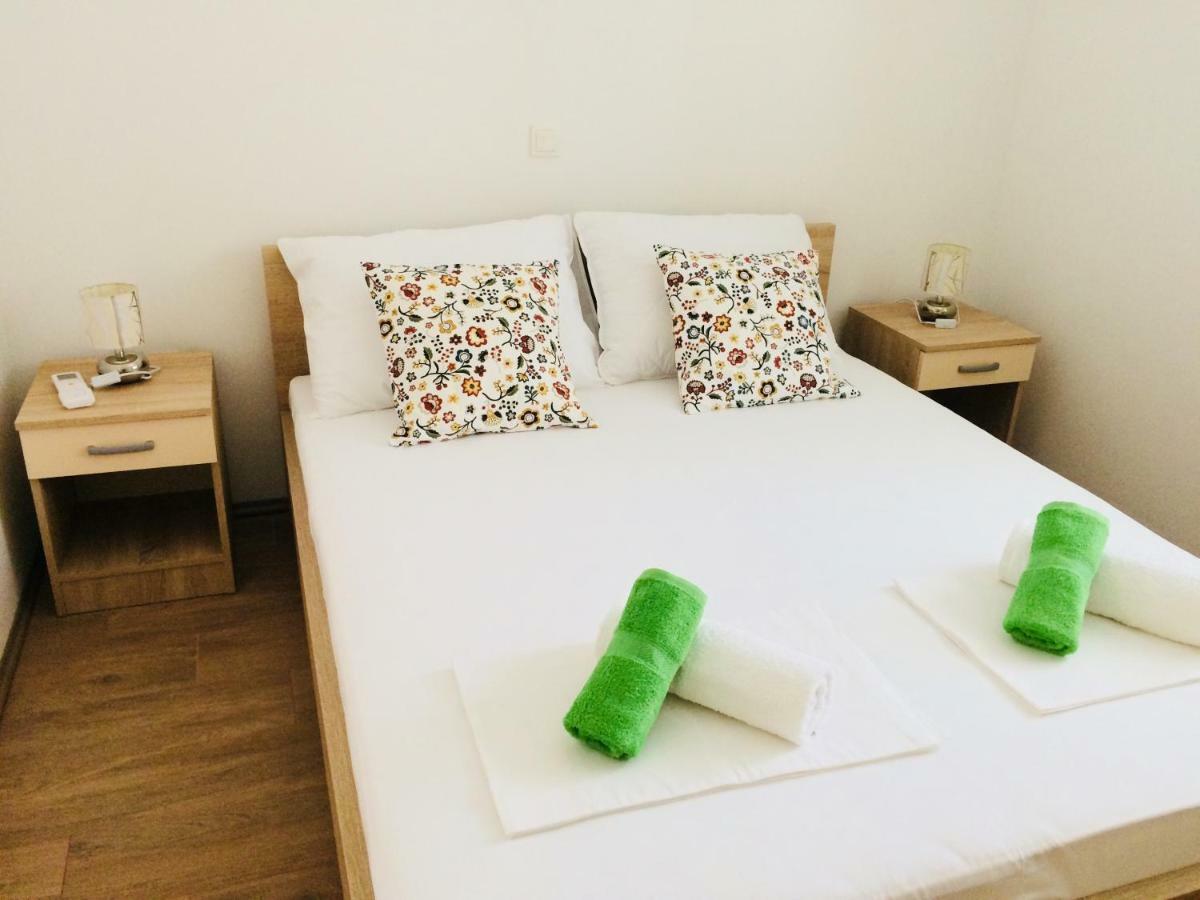 Apartmani Kronjac มิลนา ภายนอก รูปภาพ