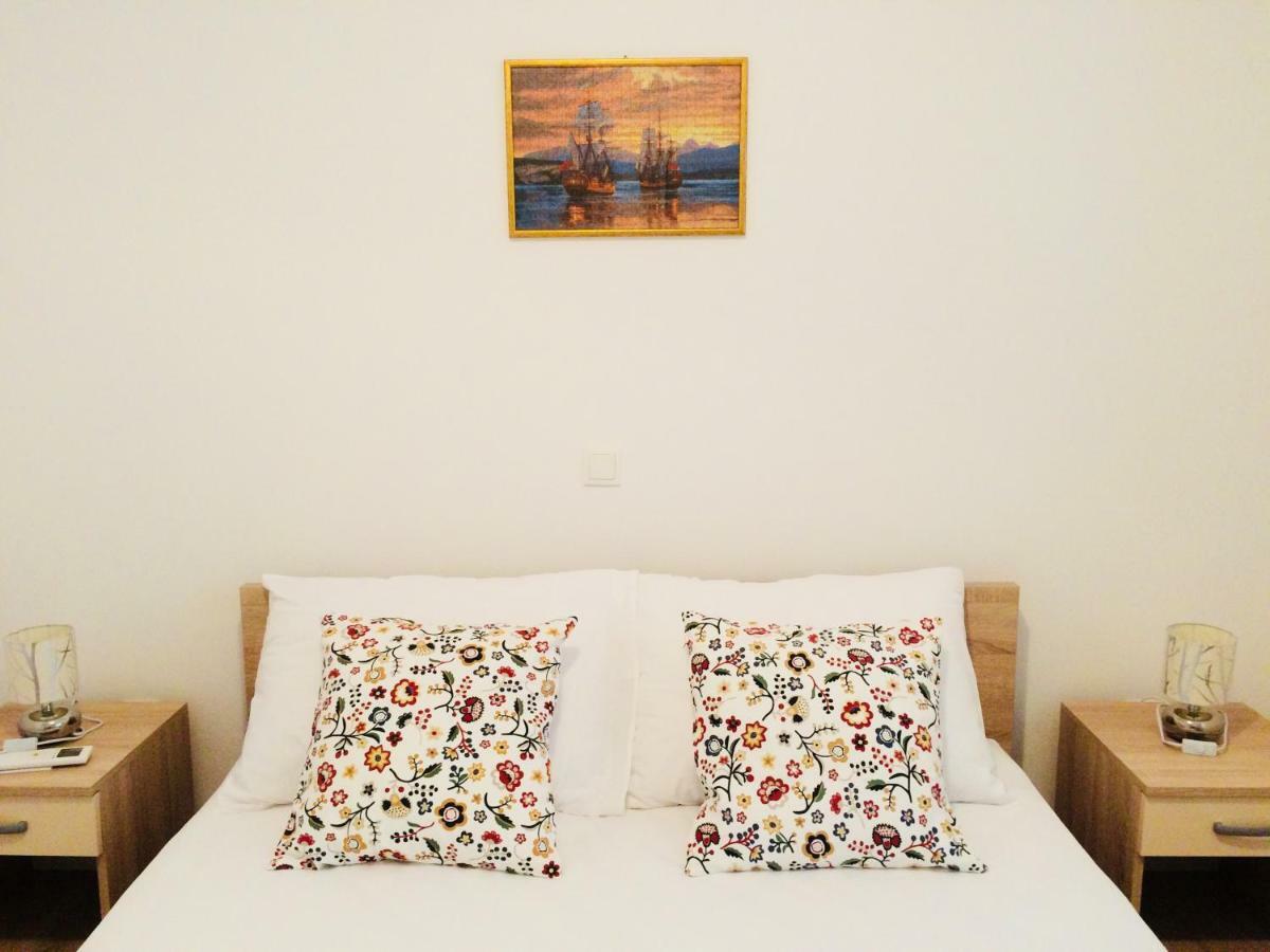Apartmani Kronjac มิลนา ภายนอก รูปภาพ