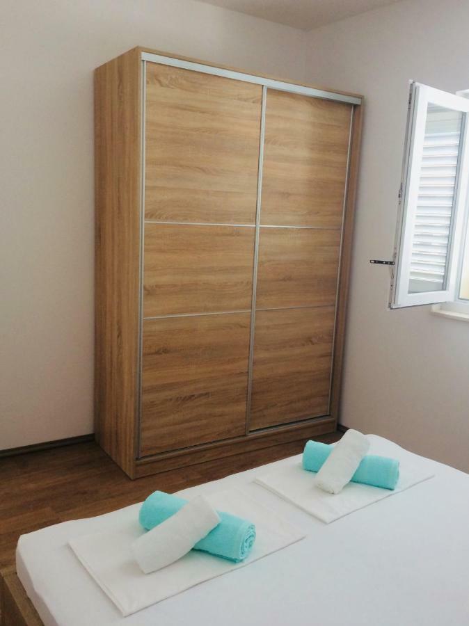 Apartmani Kronjac มิลนา ภายนอก รูปภาพ